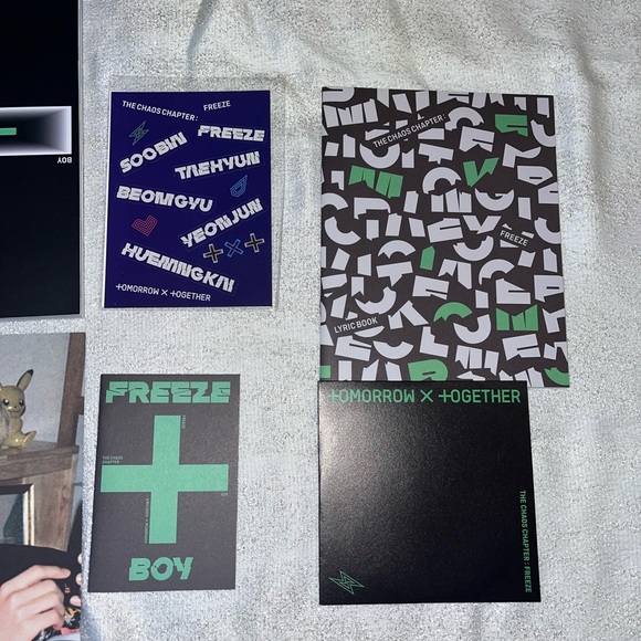 Tomorrow x Together - Chaos Chapter : Freeze Album boy and world version - Picture 7 of 8